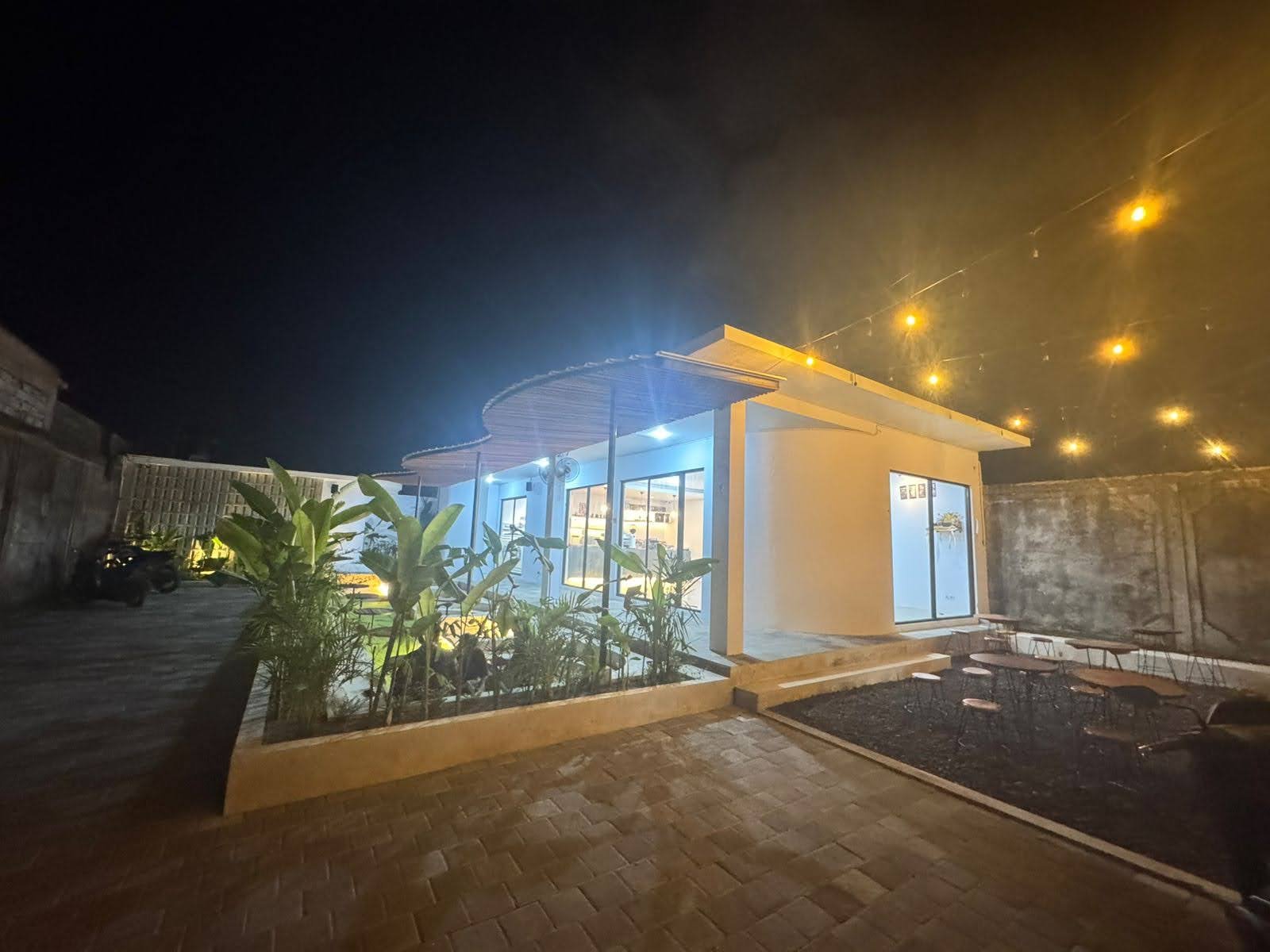 DISEWAKAN COFFEE SHOP PER 3 THN – STRATEGIS BADUNG