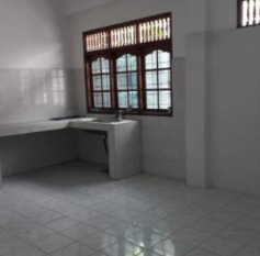 DIKONTRAKKAN GUDANG STRATEGIS DI NUSA DUA